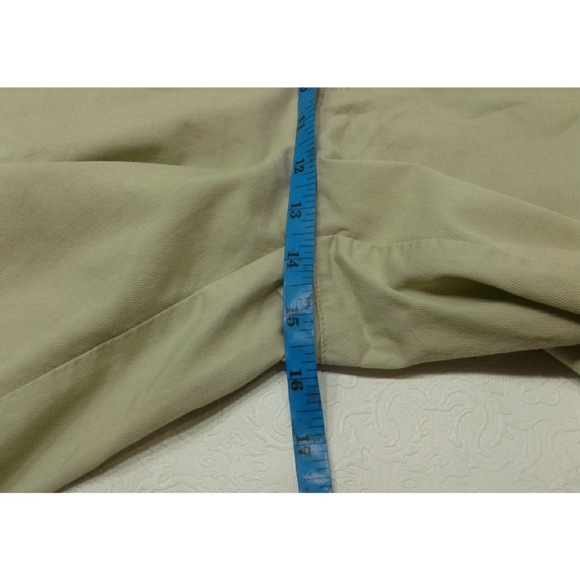 Adidas XL Lightweight khaki shorts - Picture 9 of 13